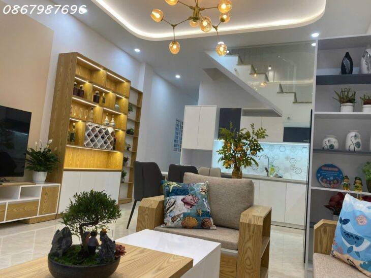BÁN NHÀ GÓC 2 MẶT TIỀN ĐƯỜNG CHÍ LINH – PHƯỚC HÒA, NHA TRANG – NHÀ ĐẸP FULL NỘI THẤT