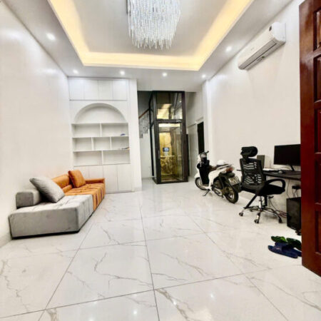 BÁN NHÀ PHỐ NGUYỄN CAO 5 TẦNG Ô TÔ ĐỖ CỬA