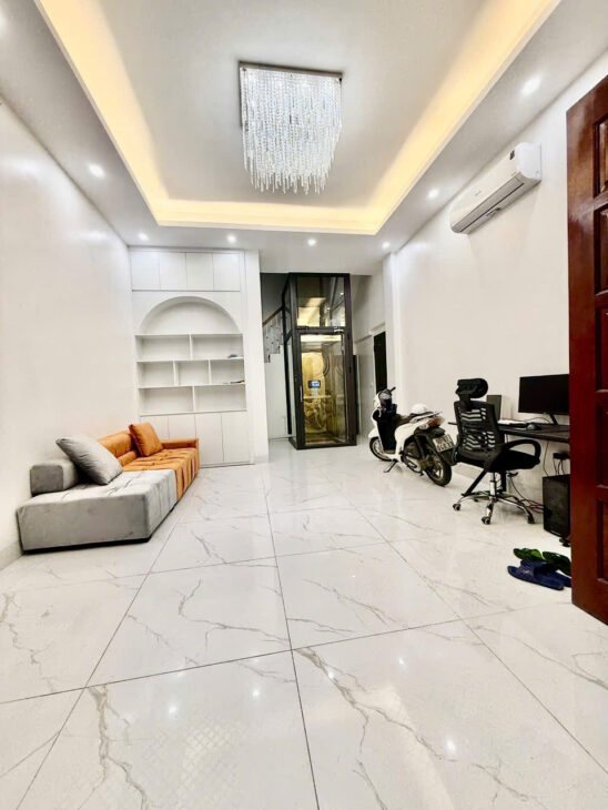 BÁN NHÀ PHỐ NGUYỄN CAO 5 TẦNG Ô TÔ ĐỖ CỬA