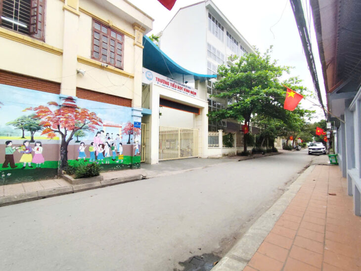 Đất Thiên Lôi, 51m, lô góc 2 mặt, giá 2.35 tỉ, gần ngay Tiểu Học Vĩnh Niệm