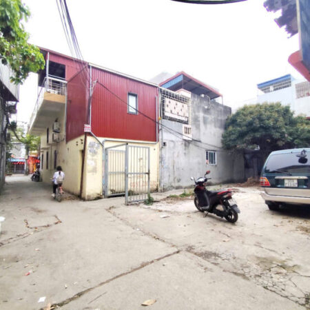 Đất ngay sau mặt đường Thiên Lôi, 86m, lô góc, ô.tô vào, Giá 4.1 tỉ