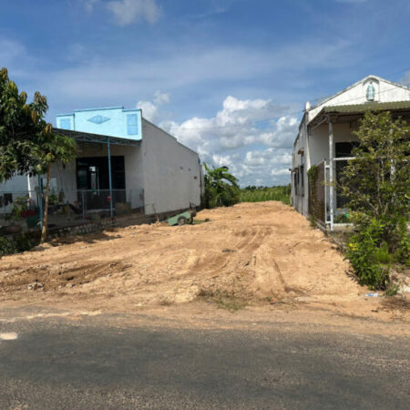 Bán 608m2 đất thổ cư mặt tiền Đinh Công Tráng, thị xã LaGi gần Biển Tam Tân