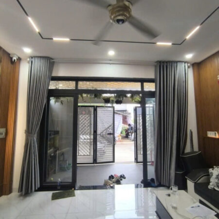 Bán nhà 4 tầng, 75m², 4PN, 4WC, Q.2, 9.6 tỷ, sổ hồng