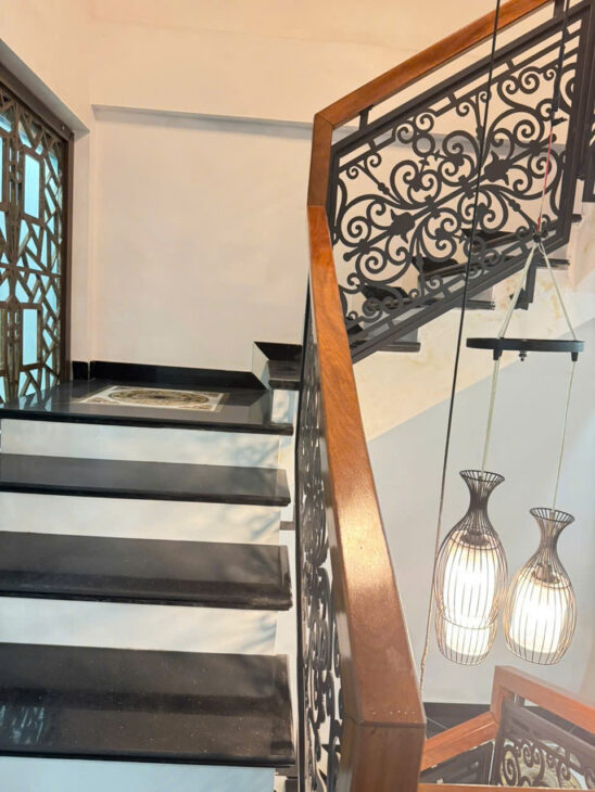 Bán nhà 3 tầng 2 mặt tiền, tổ 3 TT Quang Minh, Mê Linh. Nhà mới. Chỉ việc xách đồ về ở