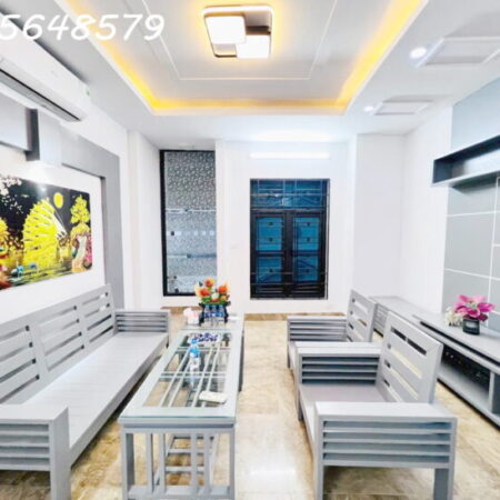 Bán nhà Quan Nhân 45m Lô góc gần phố mặt tiền rộng kinh doanh giá hợp lý