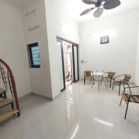 BÁN ĐẤT TẶNG NHÀ PHỐ TRẦN KHÁT CHÂN NHỈNH 4 TỶ