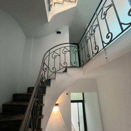 TRƯƠNG ĐỊNH-DT38M x 5 TẦNG, QUANH 5 TỶ-Ô TÔ QUA NHÀ- LÔ GÓC-2 THOÁNG-FULL NỘI THẤT