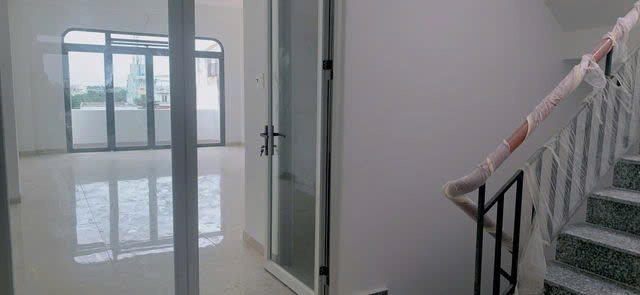 Bán nhà cách mặt tiền 19m hà huy giáp, phường thạnh lộc q12, nhà mới 100% hem 6m xe tải thông, xe