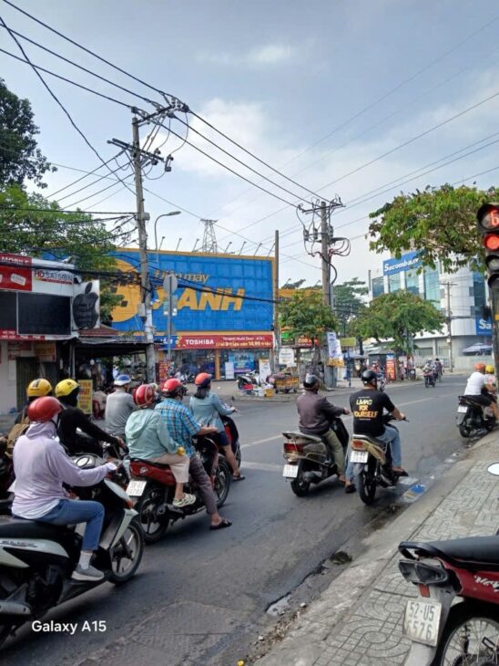 NHÀ 3 TẦNG NGANG 8M – TỈNH LỘ 10 – 2 CĂN CHO THUÊ 8TR – GIÁ RẺ NHẤT KHU VỰC CHỈ 3.8 TỶ