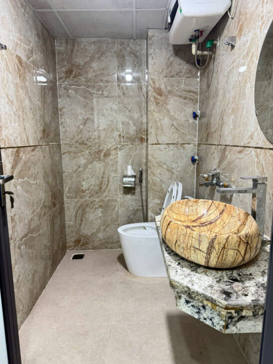 BÁN NHÀ 3 TẦNG MẶT PHỐ KINH DOANH, TRUNG TÂM PHÚC YÊN – VỊ TRÍ VÀNG!