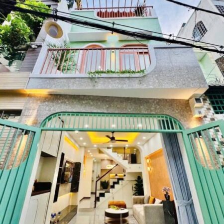 NGAY ĐH HUTECH – UNG VĂN KHIÊM P25 BT – 41m2 (3.7 x 11) VUÔNG A4 – HẺM 3.5M – 3 TẦNG – 3PN SÂN NGAY ĐH HUTECH – UNG VĂN KHIÊM P25 BT – 41m2 (3.7 x 11) VUÔNG A4 – HẺM 3.5M – 3 TẦNG – 3PN SÂN