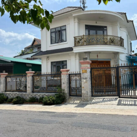 BÁN VILLA GẦN HỒ XUÂN HƯƠNG – PHƯỜNG 9 ĐÀ LẠT BÁN VILLA GẦN HỒ XUÂN HƯƠNG – PHƯỜNG 9 ĐÀ LẠT
