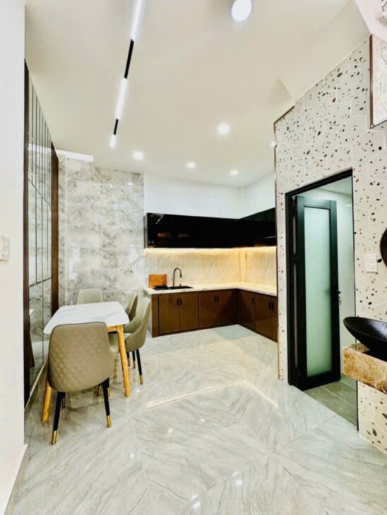 Gấp bán nhà HXH Thống Nhất,DTSD 76m2,Nhà đẹp,Full nội thất,Gần Cityland,Chỉ 4tỷ4