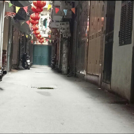 Nhà Hoàng Văn Thái- hơn 9 tỷ- 30m2- Ô TÔ QUA CỬA