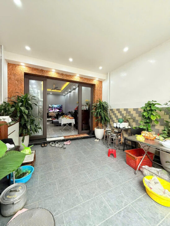 Nhà phân lô 333 Văn Cao tuyến 2, DT 72m 2.5 tầng, đường cực rộng 15m, Giá 7.2 tỉ
