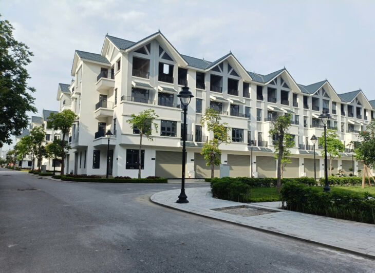 LK LÔ GÓC 150M 4 TẦNG MT25M, V.HÈ 8M, ĐẸP NHẤT HINODE ROYAL PARK!