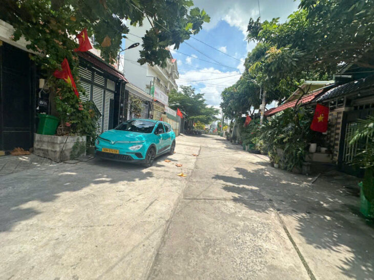 ????Chính chủ chưa qua đầu tư ????️ ????Nhà Thạnh Lộc 37 ngang khủng 5m 1 trệt 1 lầu 1 tum- hẻm 8m- nhỉnh