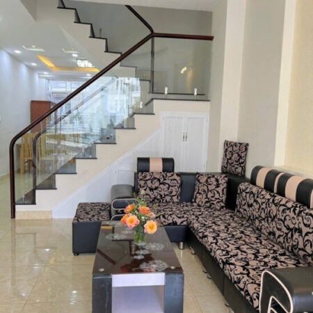 CẦN BÁN GÂP NHÀ KHU NGHỈ DƯỠNG GOLDEN Hills Phường 4 Đà Lạt CẦN BÁN GÂP NHÀ KHU NGHỈ DƯỠNG GOLDEN Hills Phường 4 Đà Lạt