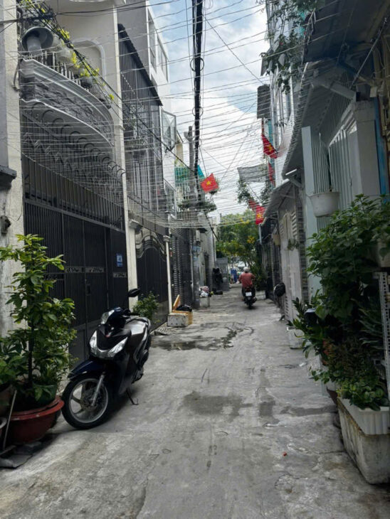BÁN NHÀ LÊ VĂN THỌ-SÁT MẶT TIỀN-48m2 (4❌12) GẦN CV LÀNG HOA CHỈ HƠN 4 TỶ