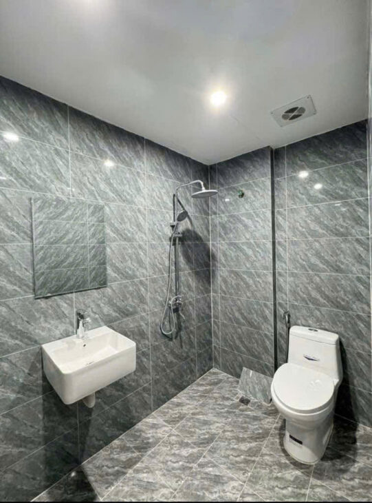 6 T.Ỷ bé xíu S32M/5T – Minh Khai Hai Bà Trưng – Nhà đẹp dân xây KCBT chắc chắn. Full nội thất