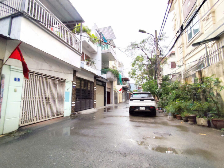 Bán nhà Nguyễn Bỉnh Khiêm gần Đại Học Y, 80m 2.5 tầng, ngõ 6m, Giá 5.2 tỉ