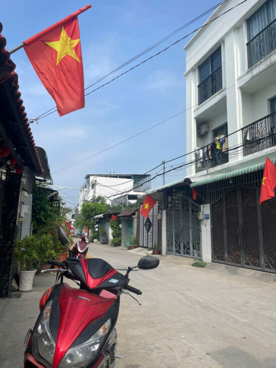 Bán nhà 3 tầng 4x15m giá 4,8 tỷ TL Đường 8m Thạnh Xuân 48