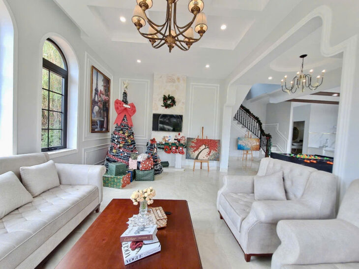 Bán Biệt thự sân vườn full nội thất, Đường Nam Hồ Đà Lạt.