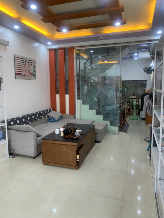Bán nhà tuyến 2 Quán Nam, 62m 4 tầng, đường 7m, giá 6 tỉ