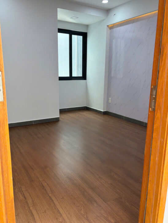 Nhà Mới 3 Tầng Cách Nặt Tiền 15M Hẻm Thẳng Xe Hơi Sổ Vuông 53m2 Gía 6,1 Tỷ Thương Lượng