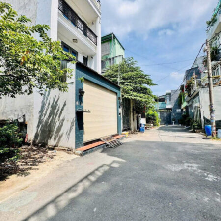 Bán đất Ngã Tư Ga Ngang 5m thổ cư 80m2 đường trước đất 8m hướng ĐB chưa tới 4 tỷ