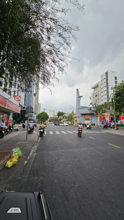 MẶT TIỀN HOÀNG DIỆU VIP Q4 NGANG 4.2 X 26 CÓ 150 TRIỆU M2 MẶT TIỀN HOÀNG DIỆU VIP Q4 NGANG 4.2 X 26 CÓ 150 TRIỆU M2