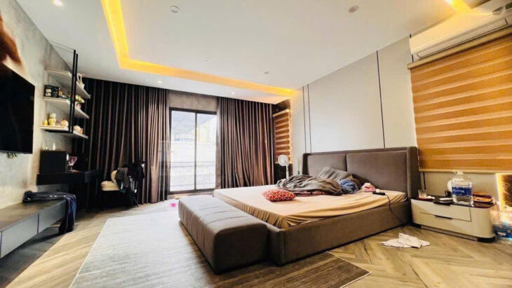 Bán nhà đẹp Ngọc Thuỵ- Lô góc- oto tránh- kinh doanh-thang máy -60m- mặt tiền rộng-nhỉnh 13 tỷ