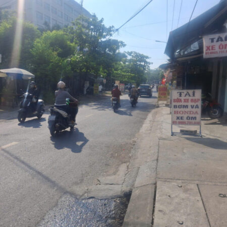 NHÀ MT ÂU CƠ LÔ GÓC KIÊN CỐ – 2 TẦNG ĐÂT 141M2 – 3 MẶT THOÁNG – GIÁ CHỈ 4.4 TỶ