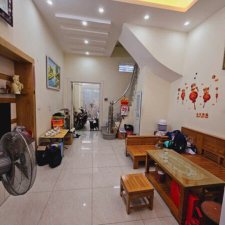 BÁN NHÀ PHỐ MINH KHAI – QUẬN HAI BÀ TRƯNG – SÁT TTTM TIMES CITY 50M – 5 TẦNG – MT 4M 7.35 TỶ – NHÀ