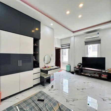 NHÀ MỚI 4TẦNG -XE HƠI NGỦ TRONG NHÀ – ĐƯỜNG 8M-SỔ VUÔNG-DT:142M – NGUYỄN TƯ GIẢN GIÁ 17 TỶ (TL