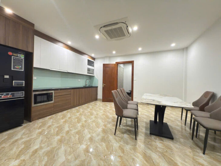 Bán nhà 5 tầng thang máy mặt ngõ phố Thụy Khuê, Tây Hồ, ô tô lùi cửa, ngõ nông, 40m, 11.5 tỷ