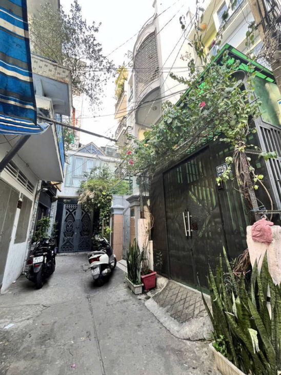 Bán nhà HXH CMT8, Q3 – 3 tầng, 49m2 BTCT Sổ vuông Dòng tiền 12tr giá chỉ 9.5 tỷ thương lượng