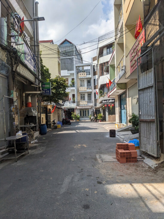 CĂN NHÀ 2 TẦNG, 80M2 (5.1 X 17M) GIÁ 8 TỶ TL – THẠCH LAM, PHÚ THẠNH. HẺM XH THÔNG. VỊ TRÍ OK KHU