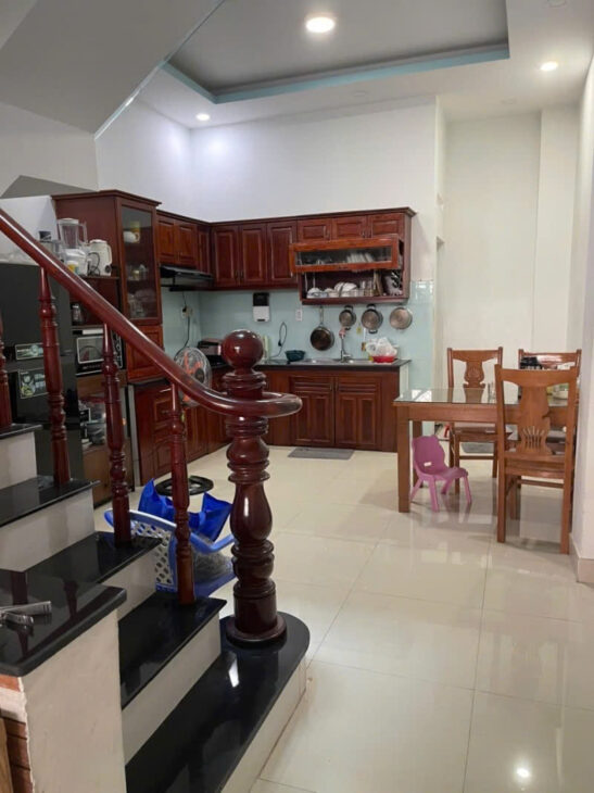 Bán nhà 3 tầng, 54m², 3PN, 3WC, Nguyễn Duy Trinh, Q.9 – 4.3 tỷ