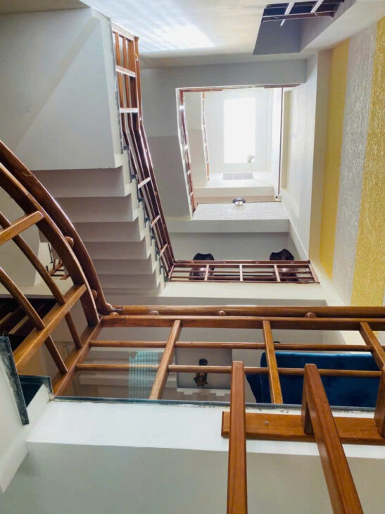 Bán nhà mặt tiền khu vực YAMAHA Điện Biên Phủ ĐÀ NẴNG 90m2 5 tầng mới đẹp hiện đại