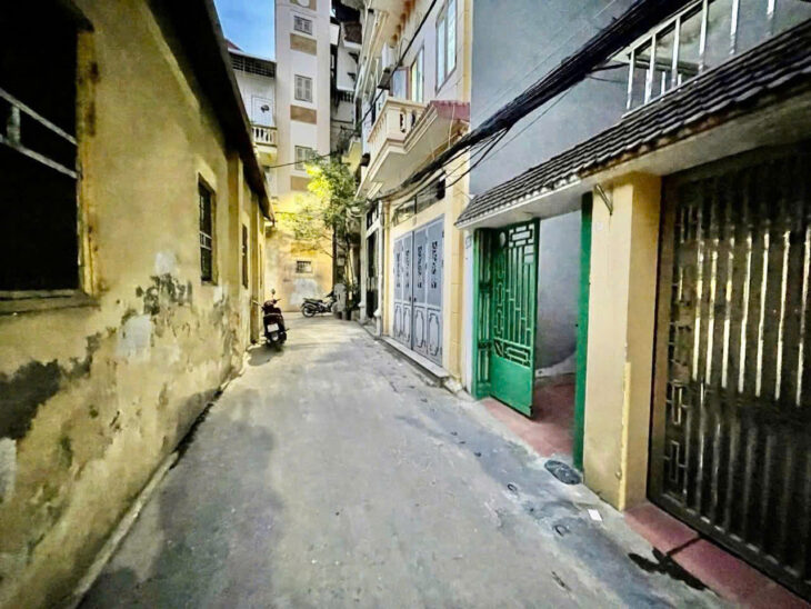 Bán Nhà Đội Cấn 20M RA Ô TÔ TRƯỚC NHÀ 3m DT 80m2 4 tầng MT 6.6m Giá 11.6 tỷ