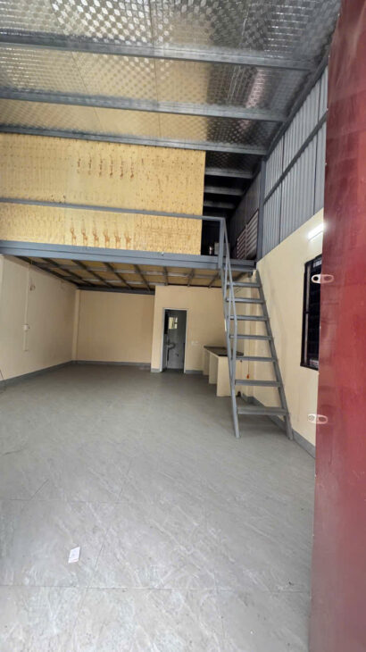 BÁN ĐẤT LÔ GÓC TẶNG NHÀ C4 ĐƯỜNG Ô TÔ TẢI CHẠY