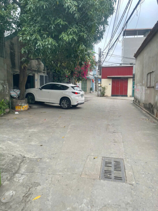 BÁN ĐẤT LÔ GÓC TẶNG NHÀ C4 ĐƯỜNG Ô TÔ TẢI CHẠY