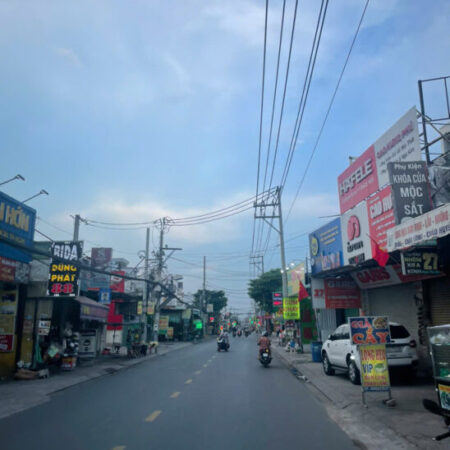 Bán nhà mặt tiền 15x47m giá 50 tỷ Đường Phan Văn Hớn