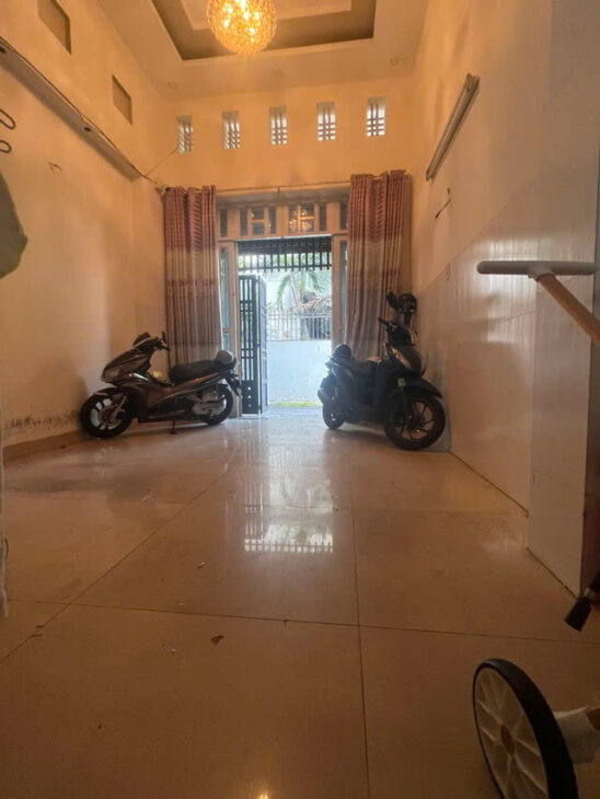 Bán Nhà HXT Bạch Đằng P2 Tân Bình, 5 tầng 70m2 chưa đến 14 tỷ