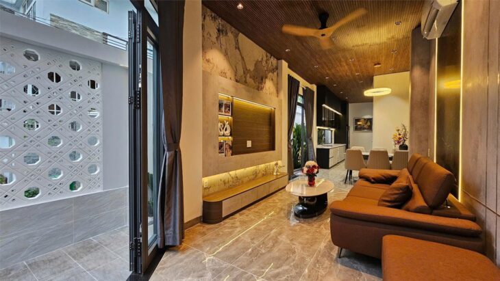 Nhà góc 2 mặt tiền, Phạm Hữu Lầu, 4x15m, 3 tầng, 6.45 tỷ