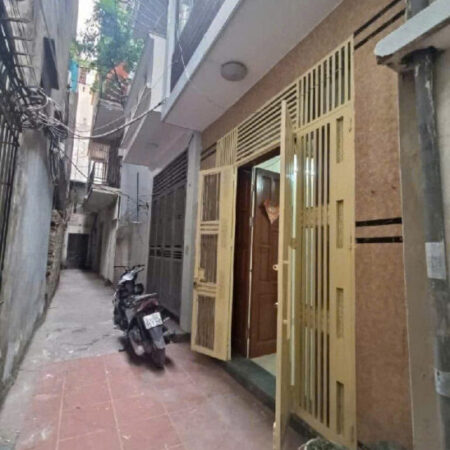 NGUYỄN VĂN TRỖI – 20M RA ÔTÔ DT 40m2 4 tầng mặt tiền 3.4m Giá 8 tỷ