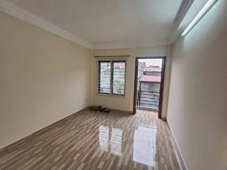 NGUYỄN VĂN TRỖI – 20M RA ÔTÔ DT 40m2 4 tầng mặt tiền 3.4m Giá 8 tỷ