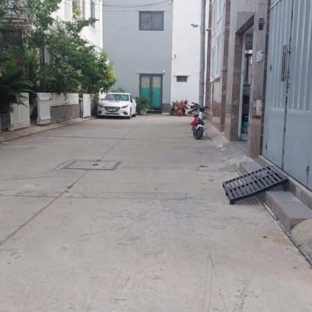 Nhà mặt phố kinh doanh đa ngành nghề ,gần bệnh viện Lê Văn Thịnh 5 phút di chuyển,Thủ Đức giá chỉ