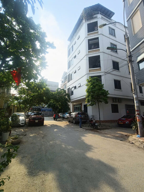 Đất ĐG Đại Mỗ 91.2m2-MT5.5m, Vỉa hè 2 ôtô tránh, Kinh doanh, giá 15tỷ5